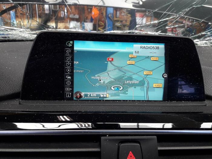 BMW 3 serie 320d 2.0 16V EfficientDynamicsEdition Épave (2017, Noir)