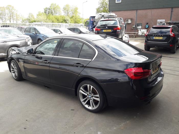 BMW 3 serie 320d 2.0 16V EfficientDynamicsEdition Épave (2017, Noir)