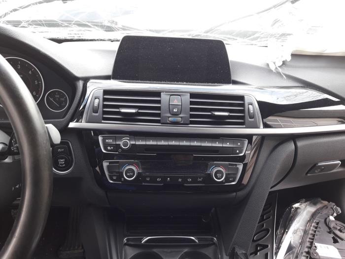 BMW 3 serie 320d 2.0 16V EfficientDynamicsEdition Épave (2017, Noir)