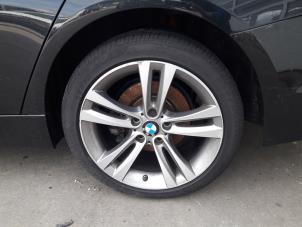BMW 3 serie 320d 2.0 16V EfficientDynamicsEdition Épave (2017, Noir)