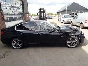 BMW 3 serie 320d 2.0 16V EfficientDynamicsEdition Épave (2017, Noir)