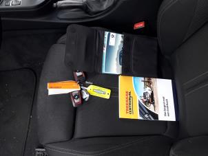 BMW 3 serie 320d 2.0 16V EfficientDynamicsEdition Épave (2017, Noir)