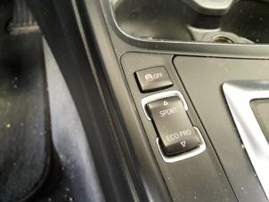 BMW 3 serie 320d 2.0 16V EfficientDynamicsEdition Épave (2017, Noir)