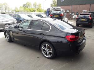 BMW 3 serie 320d 2.0 16V EfficientDynamicsEdition Épave (2017, Noir)