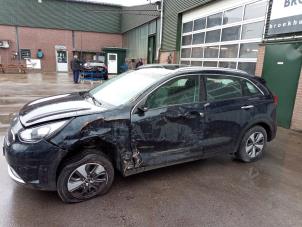 Kia Niro I 1.6 GDI Hybrid Samochód złomowany (2018, Niebieski)