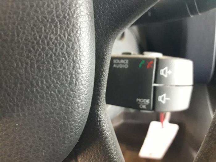 Opel Vivaro 1.6 CDTi BiTurbo 125 Épave (2017, Blanc)