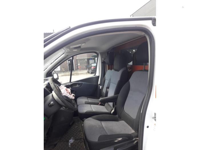 Opel Vivaro 1.6 CDTi BiTurbo 125 Épave (2017, Blanc)