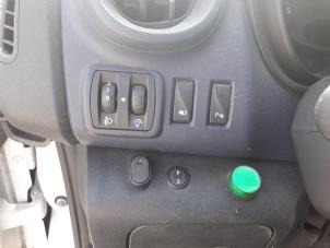 Opel Vivaro 1.6 CDTi BiTurbo 125 Épave (2017, Blanc)