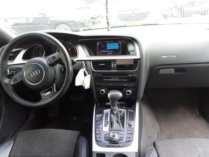Audi A5 Sportback 2.0 TDI 16V Samochód złomowany (2013, Czarny)