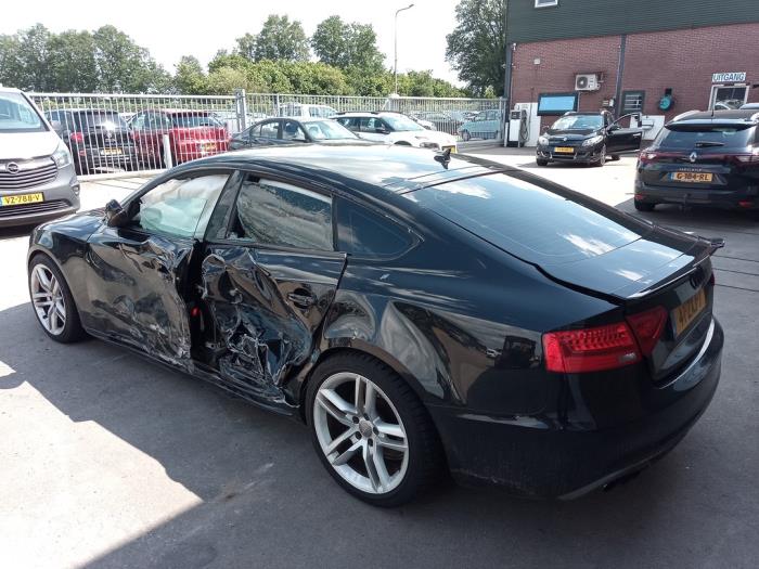 Audi A5 Sportback 2.0 TDI 16V Samochód złomowany (2013, Czarny)