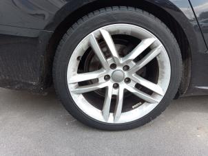 Audi A5 Sportback 2.0 TDI 16V Samochód złomowany (2013, Czarny)