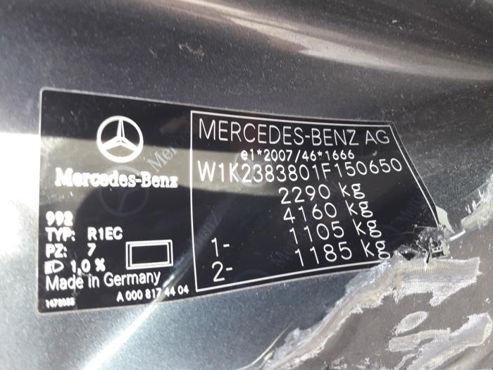 Mercedes E E-200 EQ Boost 2.0 Turbo 16V Samochód złomowany (2020, Szary)