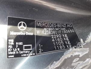 Mercedes E E-200 EQ Boost 2.0 Turbo 16V Samochód złomowany (2020, Szary)