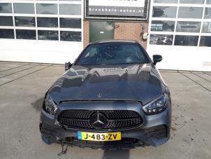 Mercedes E E-200 EQ Boost 2.0 Turbo 16V Samochód złomowany (2020, Szary)