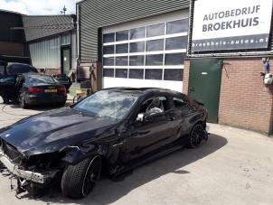 Mercedes C AMG 4.0 C-63 S AMG V8 Biturbo Épave (2017, Noir)