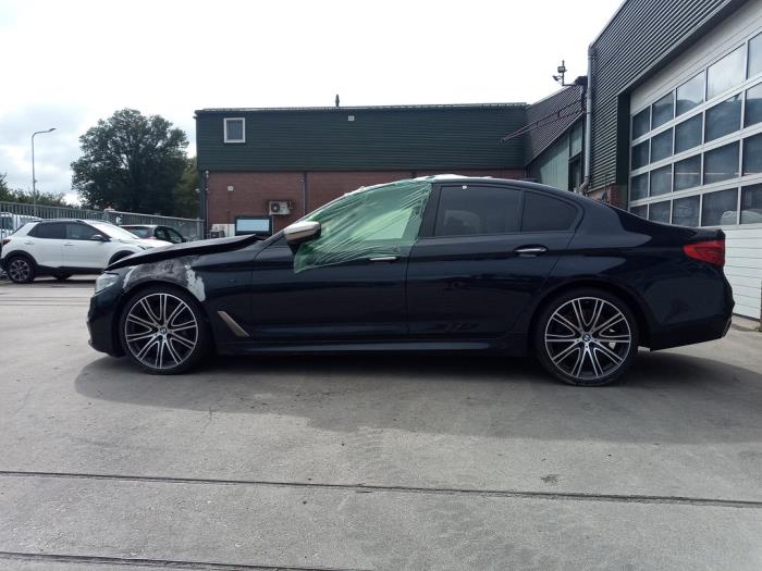 BMW 5 serie M550d xDrive 24V Épave (2017, Noir)