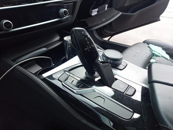 BMW 5 serie M550d xDrive 24V Épave (2017, Noir)