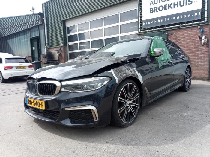BMW 5 serie M550d xDrive 24V Épave (2017, Noir)