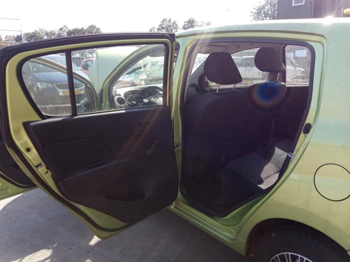 Daihatsu Cuore 1.0 12V DVVT Épave (2010, Vert)