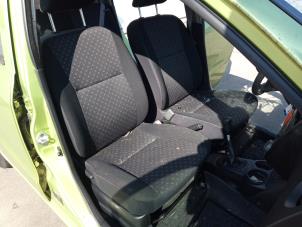 Daihatsu Cuore 1.0 12V DVVT Épave (2010, Vert)