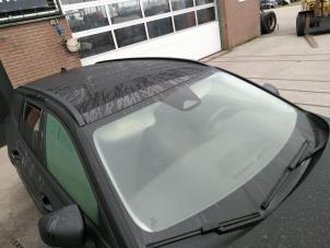 Volvo V60 II 2.0 B3 16V Mild Hybrid Épave (2022, Noir)
