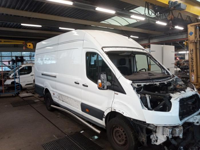 Ford Transit 2.0 TDCi 16V Eco Blue 130 RWD Épave (2019, Blanc)