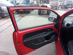 Seat Mii 1.0 12V Samochód złomowany (2012, Czerwony)