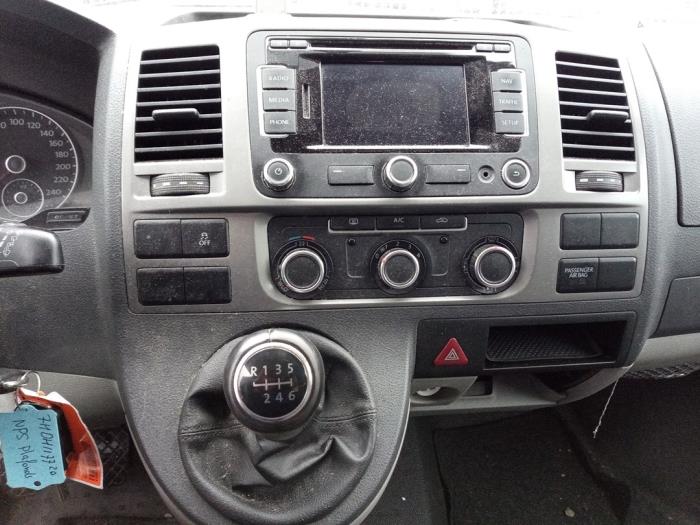 Volkswagen Transporter T5 2.0 TDI DRF Épave (2013, Noir)