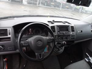 Volkswagen Transporter T5 2.0 TDI DRF Épave (2013, Noir)