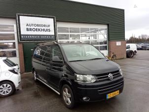 Volkswagen Transporter T5 2.0 TDI DRF Épave (2013, Noir)