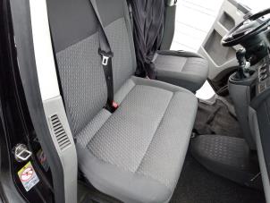 Volkswagen Transporter T5 2.0 TDI DRF Épave (2013, Noir)