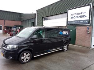Volkswagen Transporter T5 2.0 TDI DRF Épave (2013, Noir)
