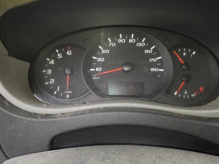 Renault Master III 2.3 dCi 135 16V FWD Vehículo de desguace (2015, Inox, Hierro, Amarillo)