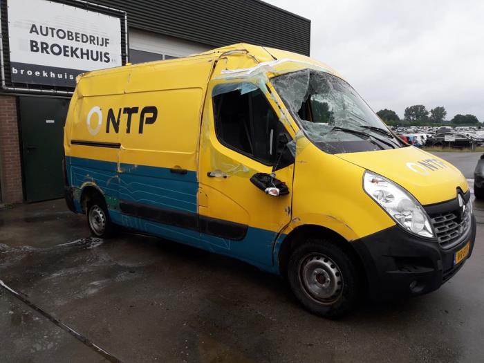 Renault Master III 2.3 dCi 135 16V FWD Vehículo de desguace (2015, Inox, Hierro, Amarillo)