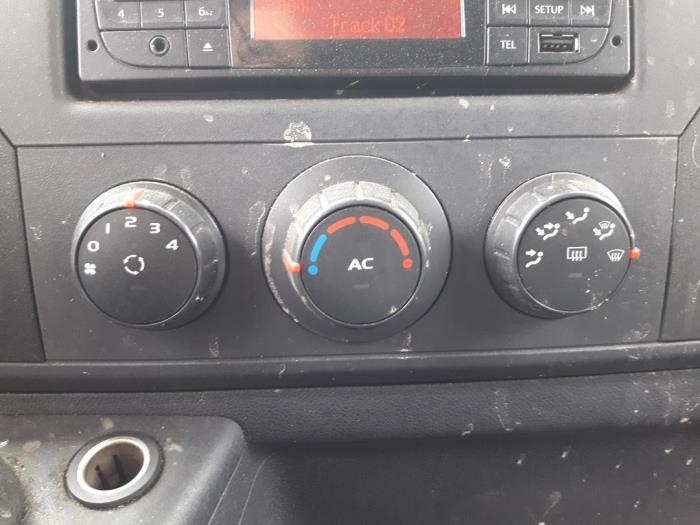 Renault Master III 2.3 dCi 135 16V FWD Vehículo de desguace (2015, Inox, Hierro, Amarillo)