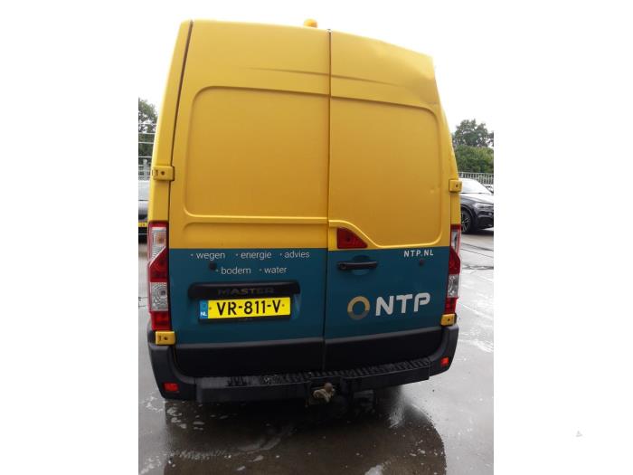 Renault Master III 2.3 dCi 135 16V FWD Vehículo de desguace (2015, Inox, Hierro, Amarillo)
