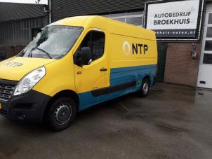 Renault Master III 2.3 dCi 135 16V FWD Vehículo de desguace (2015, Inox, Hierro, Amarillo)