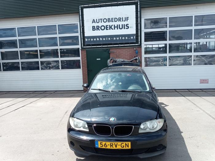 BMW 1 serie 116i 1.6 16V Épave (2005, Noir)