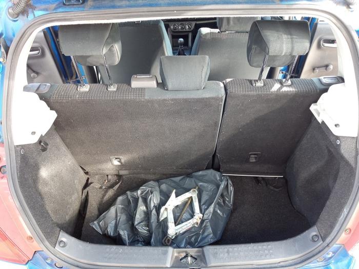 Suzuki Swift 1.3 VVT 16V Épave (2005, Bleu)
