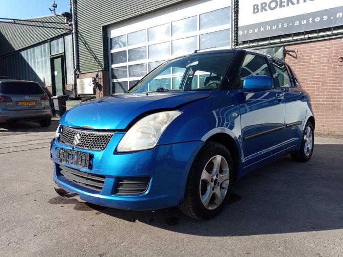 Suzuki Swift 1.3 VVT 16V Épave (2005, Bleu)