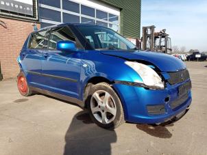 Suzuki Swift 1.3 VVT 16V Épave (2005, Bleu)