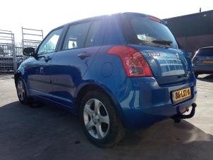 Suzuki Swift 1.3 VVT 16V Épave (2005, Bleu)
