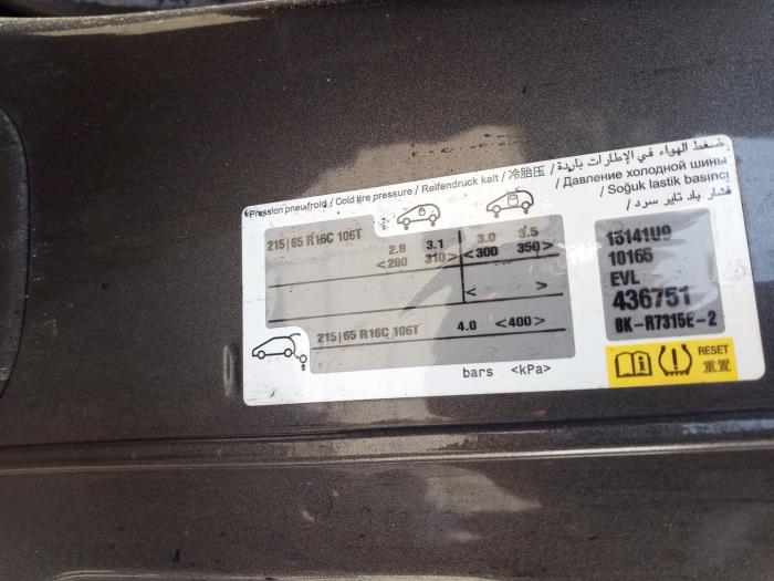 Toyota ProAce 1.6 D-4D 115 16V Worker Vehículo de desguace (2018, Gris)