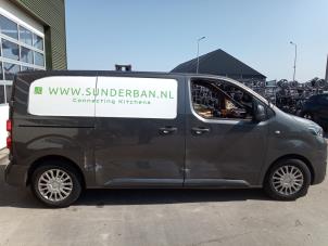 Toyota ProAce 1.6 D-4D 115 16V Worker Vehículo de desguace (2018, Gris)