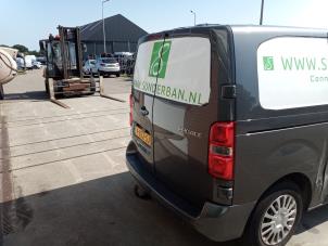 Toyota ProAce 1.6 D-4D 115 16V Worker Vehículo de desguace (2018, Gris)