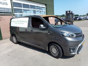 Toyota ProAce 1.6 D-4D 115 16V Worker Vehículo de desguace (2018, Gris)