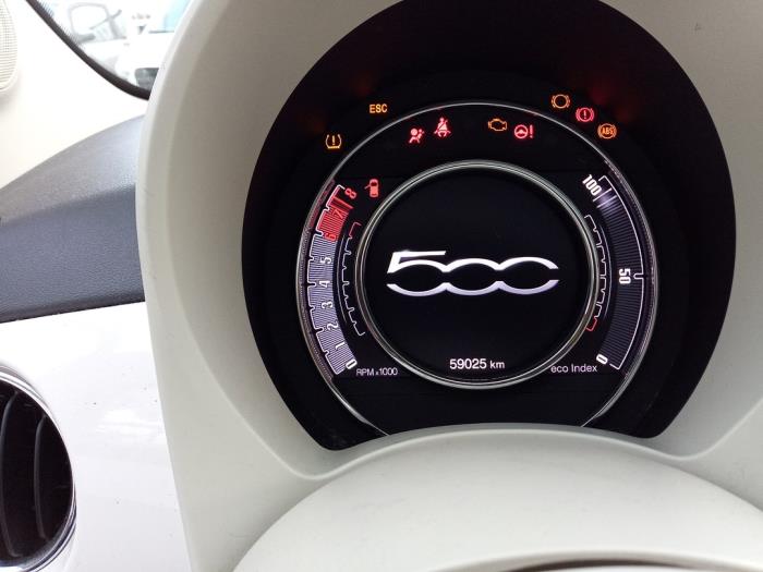 Fiat 500 1.2 Vehículo de desguace (2017, Blanco)
