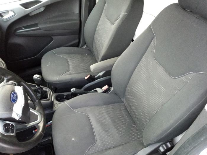Ford Transit Courier 1.5 TDCi 75 Vehículo de desguace (2019, Negro)