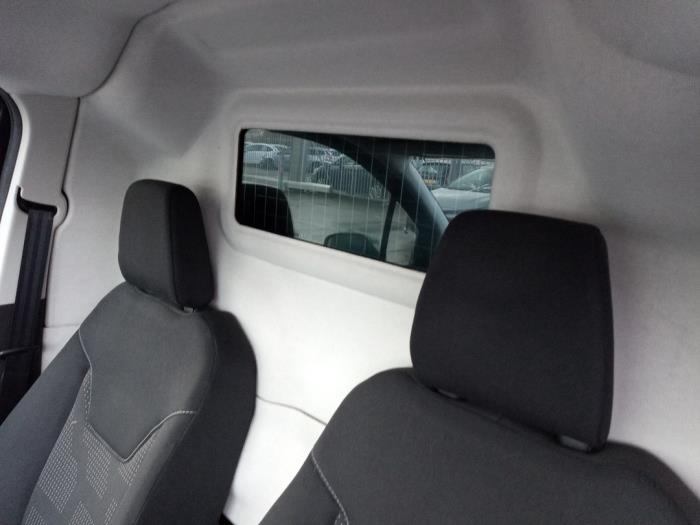 Ford Transit Courier 1.5 TDCi 75 Vehículo de desguace (2019, Negro)