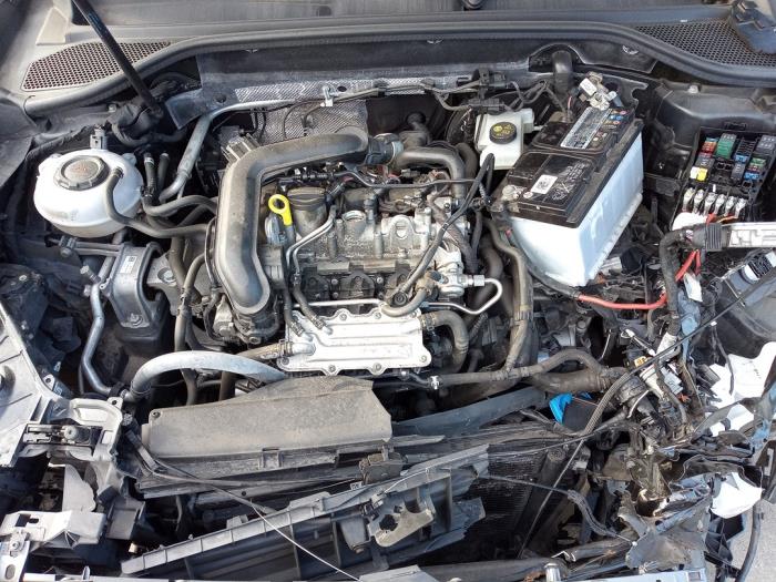 Audi Q2 1.0 30 TFSI 12V Samochód złomowany (2019, Szary)